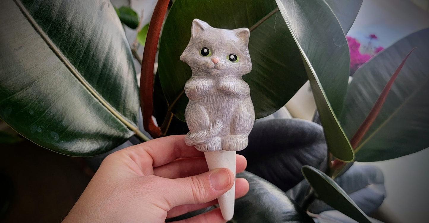 Kitten Watering Spike