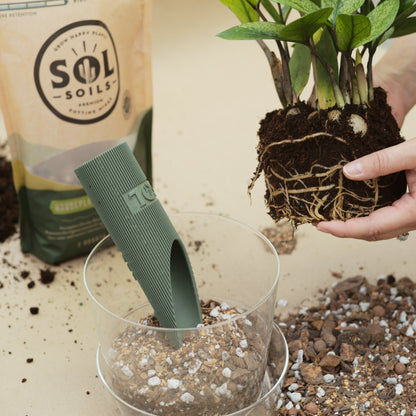 Granola Guy's Scrumptious Soil Scoop